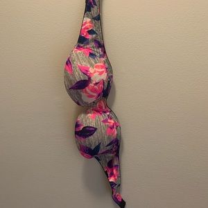 💓VICTORIA’s SECRET PINK STRAPLESS FLORAL BRA💓 Size: 34B
